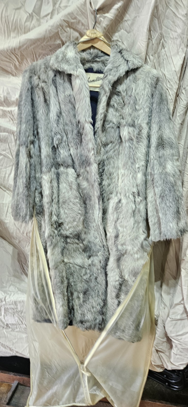 Ed Hamilton Portland Vintage Women's Gray Fur Coat Regular Size Fur Outerwear