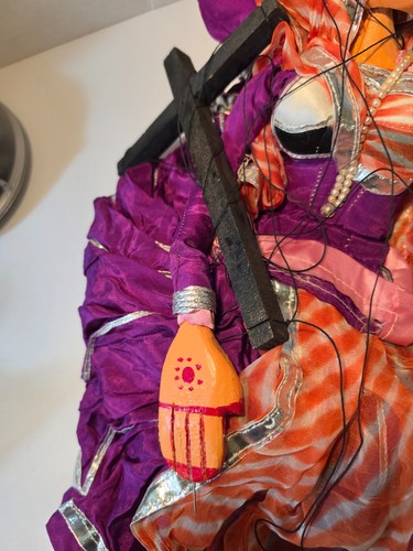 Paar antike handgefertigte Rajasthani Indien KathPutli Holz bemalte Schnurpuppen 21 Zoll - Bild 13 von 15