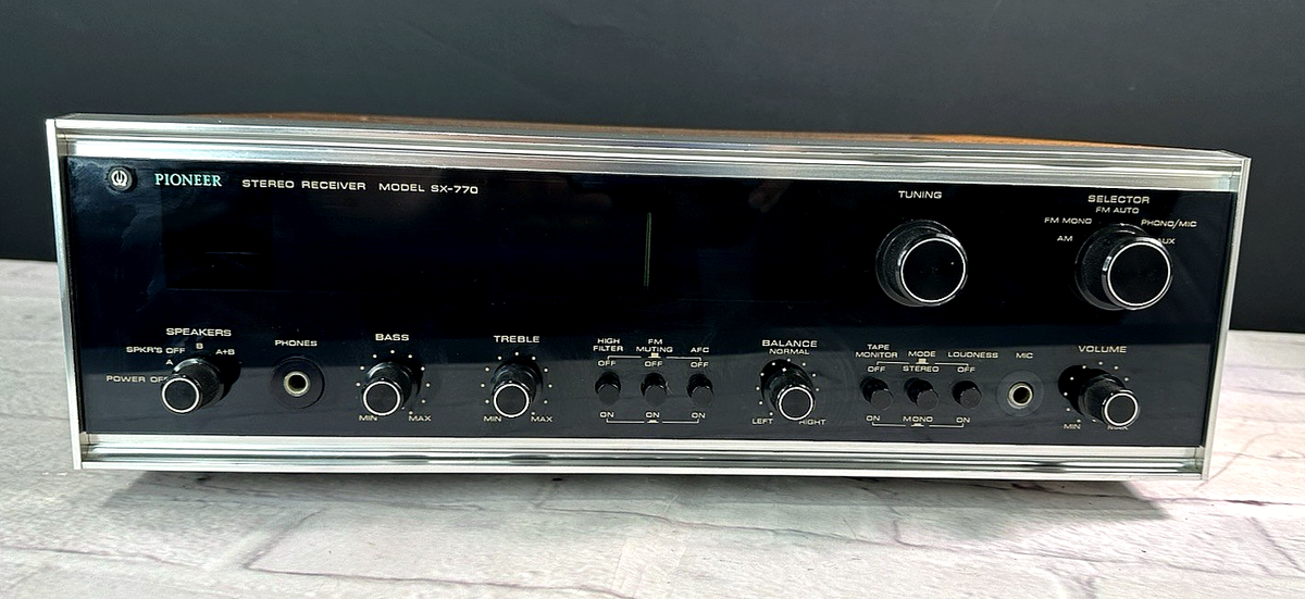 Vtg Pioneer Model SX-770 Stereo Receiver Classic 70s | Tested