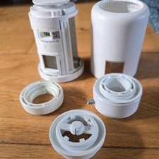 Hive  thermostatic radiator valve ( price is per head unit)