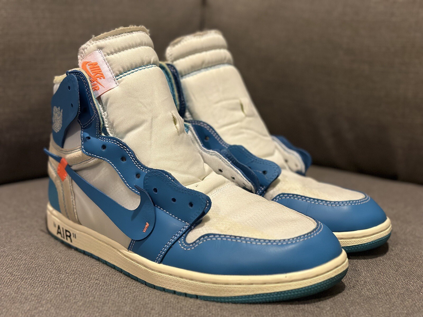 Off White x Nike Air Jordan 1 Retro High UNC Uomo Taglia 12