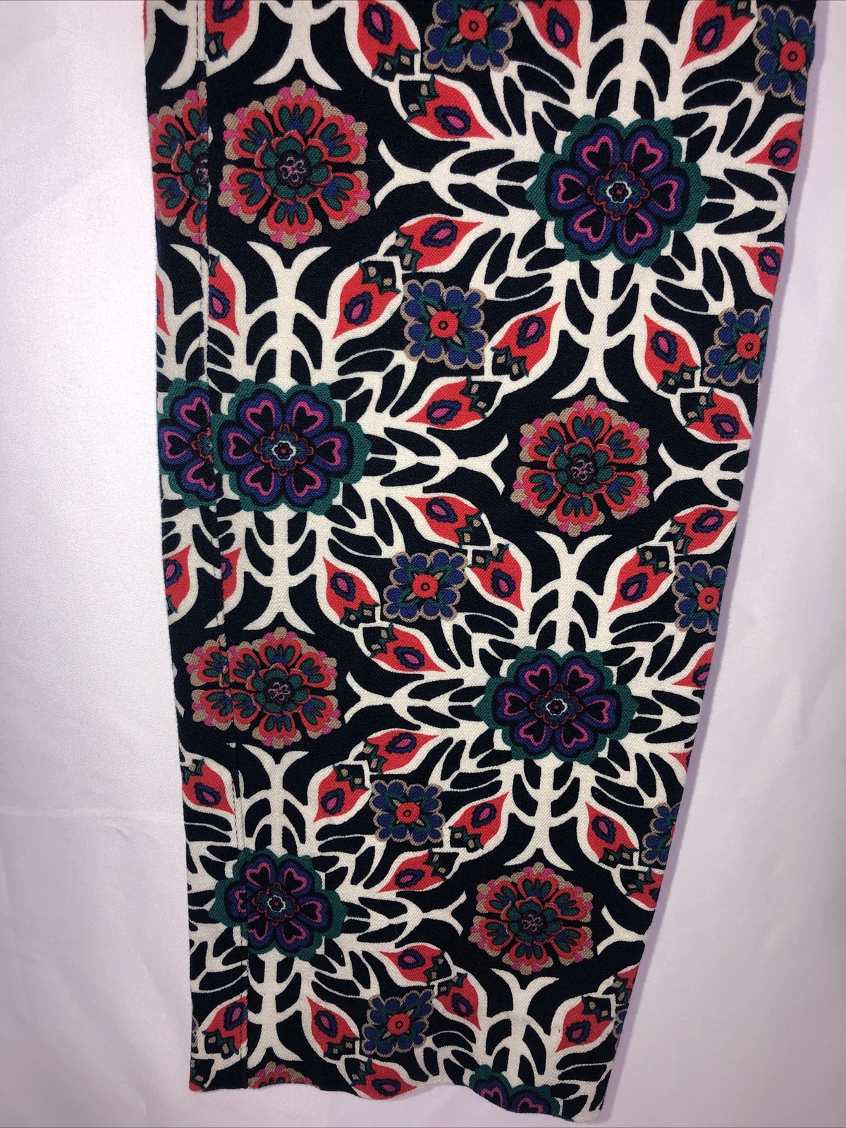 Old Navy Women's Size 2 Pixie  Pants - image 3