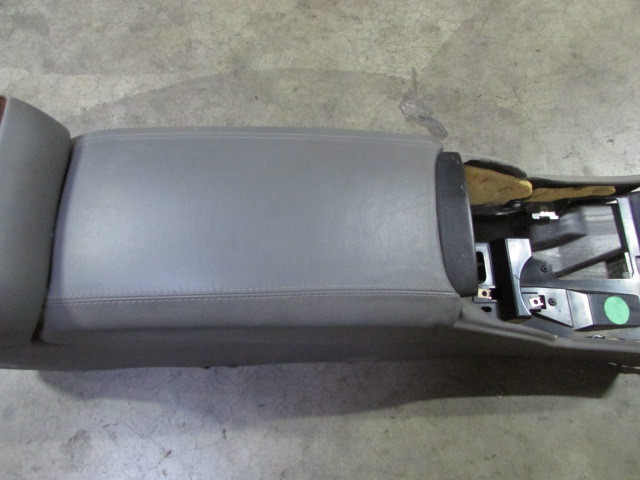 Maserati Quattroporte, Front Center Console, Grey, Used, P/N 9813420