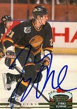 Jyrki Lumme autographed Hockey Card (Vancouver Canucks) 1992 TSC #321