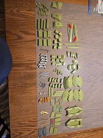 LEGO LEGENDS OF CHIMA: Cragger's Command Ship (70006)