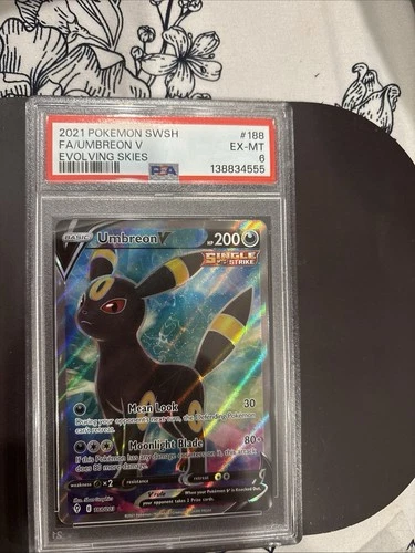 Pokémon TCG Umbreon v Full Art Ultra Rare Holo Card 188/203 Evolving Skies