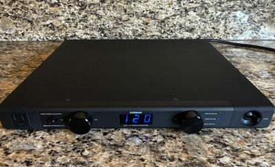 Furman Elite-15i  Linear Filtering AC Power Conditioner w/ Rack Mount - Tested