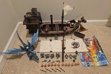 Mega Bloks Ship Figuras Dragon Krystal Wars Man-O-War Casi Completo 9895 De Colección