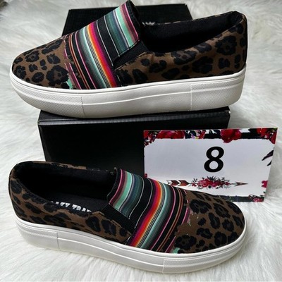 Crazy Train Size: 8 Leopard Print Slip-On Sneaker Shoes