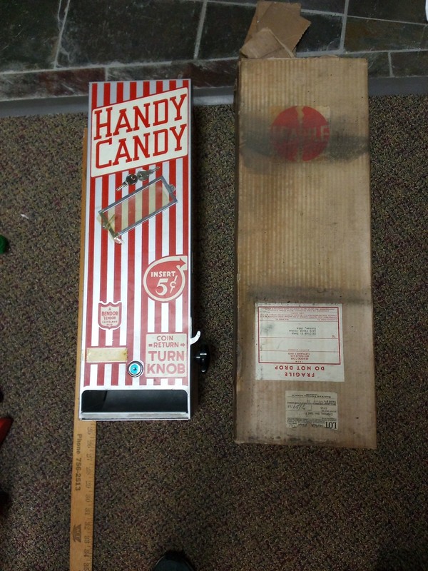 Vintage Handy Candy 5 Cent Candy Machine Bendor Vending 2 Keys+Original Box