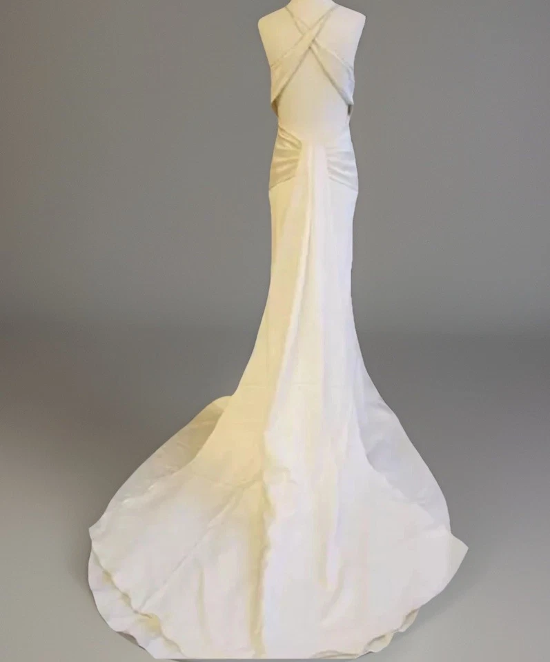 Ella Vintage Wedding Dress, Formal w Cross Back Straps & Full Length Veil - Image 3 of 4