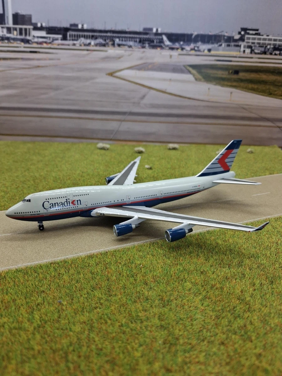 AeroClassics Boeing 747 1:400 Contemporary Diecast Aircraft