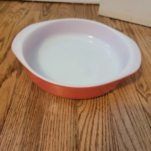 Vintage Pyrex model 221 Round Baking Dish in the "Flamingo Pink"