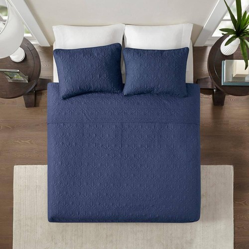 Madison Park Cal King Coverlet Set 3-Pcs Polyester Reversible Machine Wash Navy - Picture 2 of 5