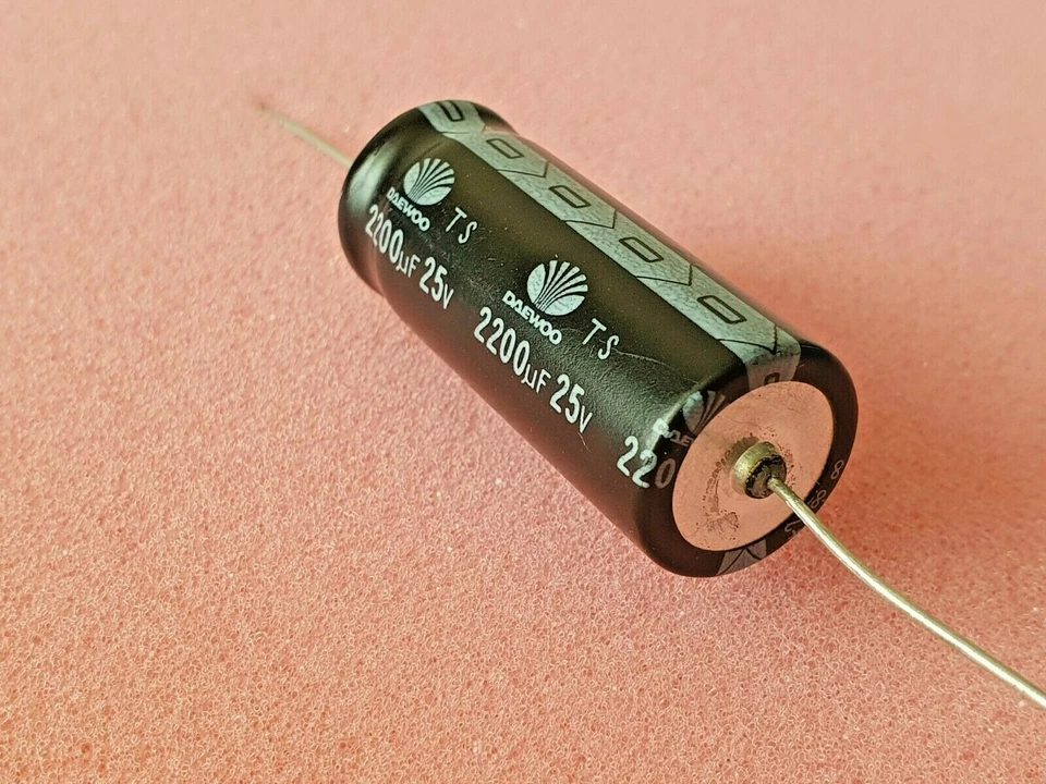 8pcs DAEWOO TS 2200uf 25v Axial Electrolytic Capacitors 16x40mm audio amplifier