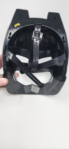 2015 Mattel Light Up Talking Grey Batman VS Superman Voice Changing Adult Mask - Picture 4 of 7