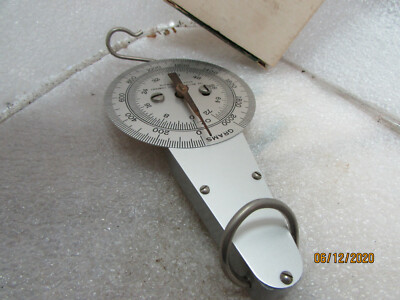 Vintage W.M. Welch Scientific Co. Chicago 72 oz 2000 Grams Spring Scale ( GG3A)