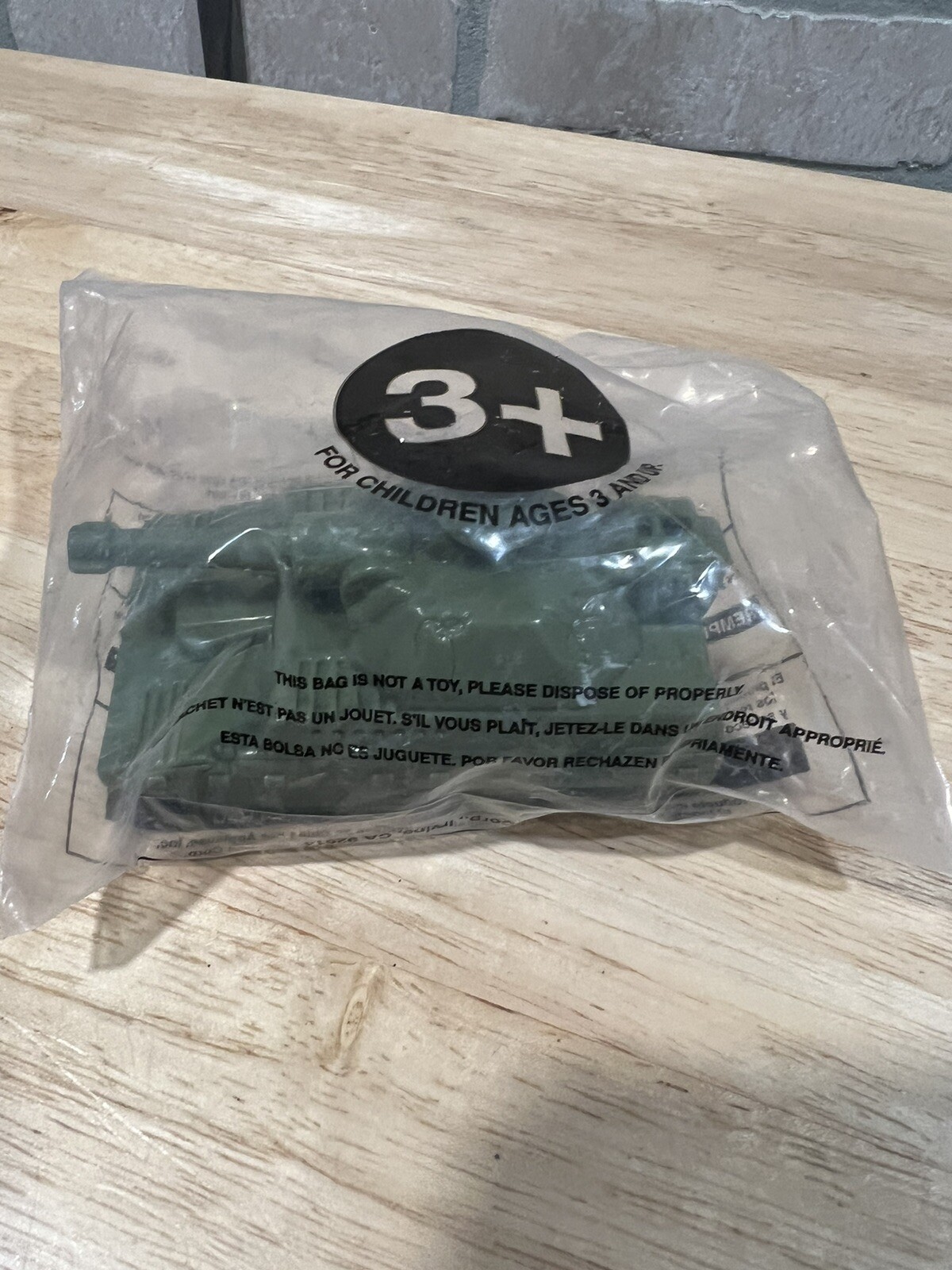 1998 TACO BELL  Kids Meal Toy GODZILLA Watergun Tank Shooter