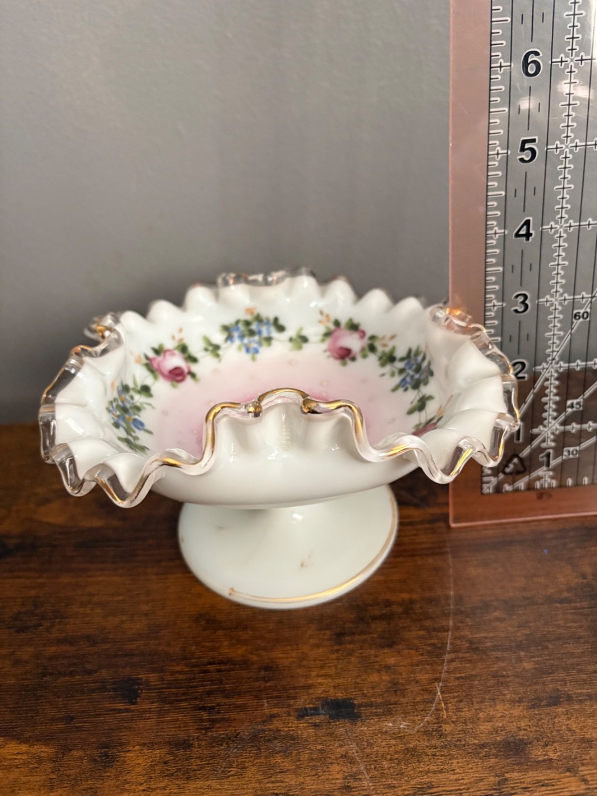Fenton Charleton Grn Mist Silvercrest Hand Painted Milk Glass Compote