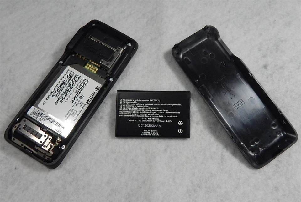 Kyocera Domino Cellular Smartphone ~ Cricket ~ K0300000181972 - Image 3 of 4