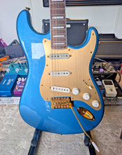 Fender Squier 40th Anniversary Stratocaster Lake Placid Blue 2021-UK Listing