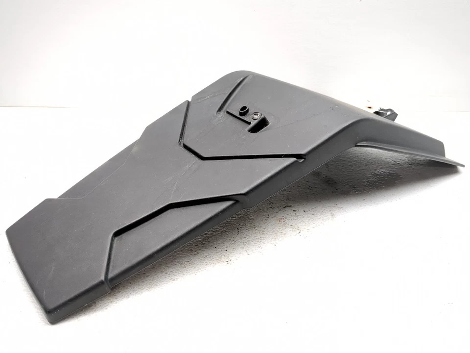 06-13 Guardabarros trasero BMW F800ST 46627680740 Foto 2 de 4