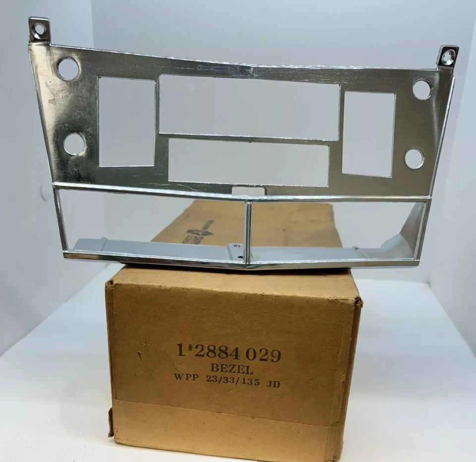 1968 Chrysler New Yorker 300 Newport moldura de rádio roda polegar 2884029 novo na caixa - Imagem 2 de 4