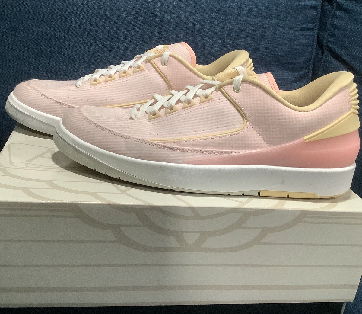 Nike Air Jordan 2 Retro Low Mens Basketball Shoes Pink DX6930-600 Size 12 Jordan 2 Retro Low Craft Atmosphere Lifestyle Shoes DX6930  main image 3