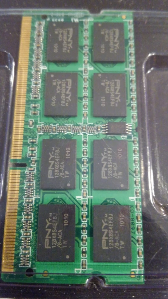 PNY PC2-8500 2 GB SO-DIMM 1066 MHz DDR3 SDRAM Memory (MN2048SD3-1066) new sealed - Image 3 of 3