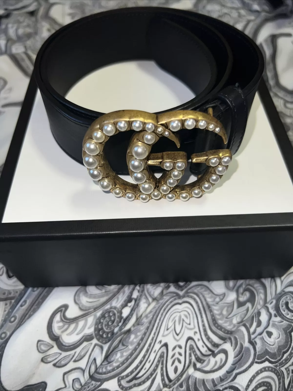 Ceinture Gucci Marmont GG en cuir de veau noir nacré taille 80 mm