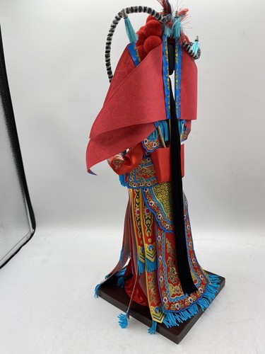 Chinese Traditional Peking Opera Doll Figurine - 15” Tall - Kyung, Silk Style - Picture 15 of 22