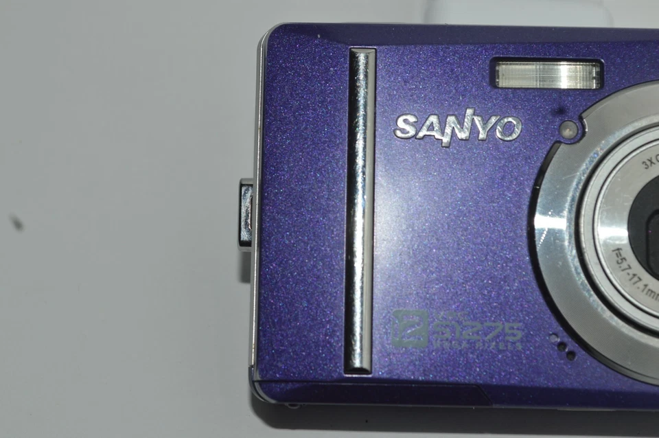 Cámara digital SANYO VPC-S1275 12 MP azul oscuro solo para reparación de piezas Foto 3 de 4