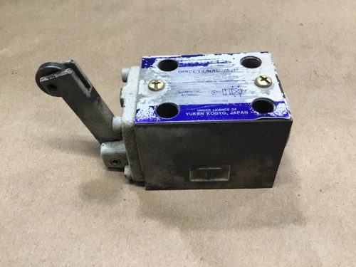 YUKEN DCG-01-2B2-40 Directional Control Valve #46A67PR2