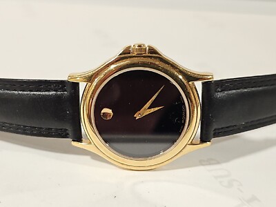 Movado women Museum Gold Bezel Stainless Quartz 35mm Watch  display picture 3