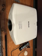 Epson PowerLite Home Cinema 5040UB 3LCD 4K Enhancement HDR 3 Purple Lines