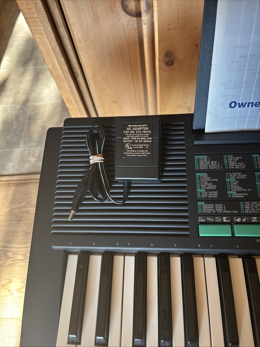 Yamaha PSR-150 Electronic Keyboard AWM Stereo w/Stand Tested/Works