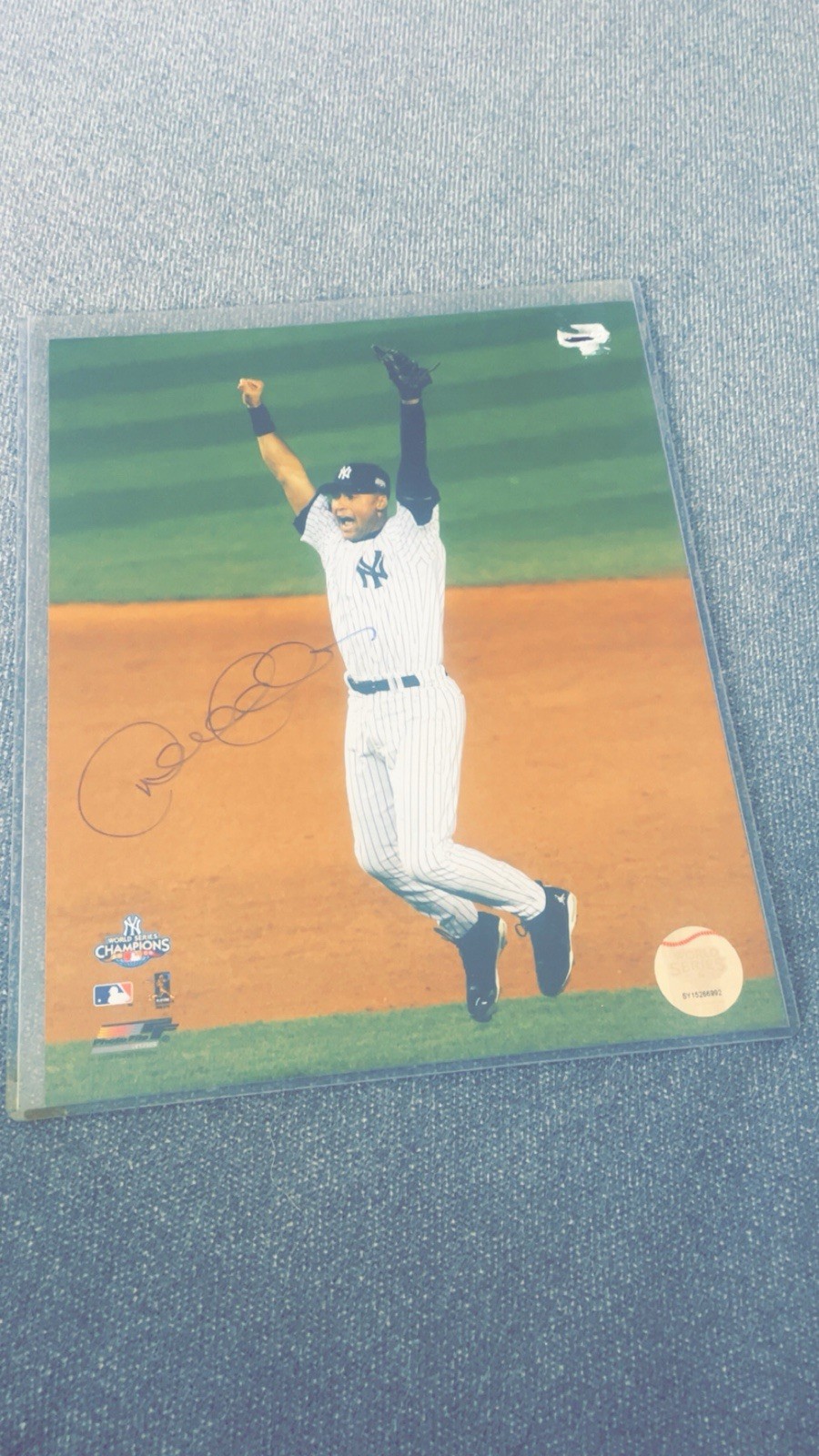 Derek Jeter Autographed 8x10 Photo