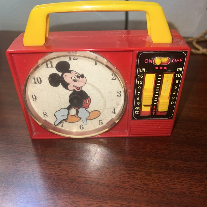 Vintage MICKEY MOUSE Wind-Up TOY CLOCK RADIO Walt Disney Co. ILLCO Works!!