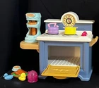 VIntage FIsher Price Pink Stove and accessories 1998 - Used