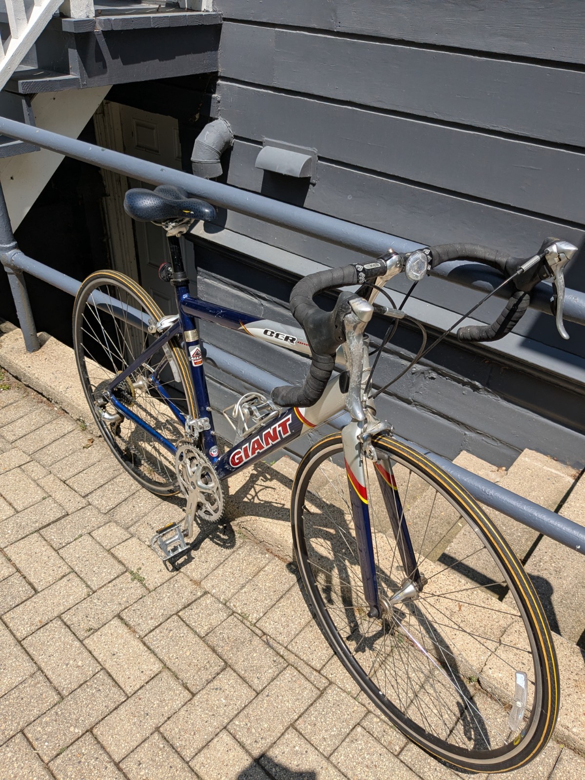 Giant OCR Womans  Road Bike Size M Shimano 105
