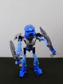 Lego Bionicle Figure #8570 Gali Nuva + Instructions
