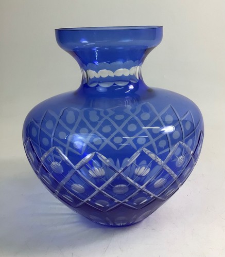 Vintage Bohemian Blue Cut-to-Clear Glass Vase - Czech? - Lead Crystal Vase - Picture 20 of 20