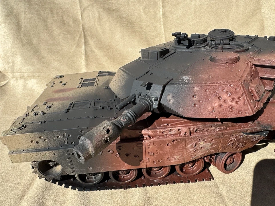 Forces of Valor Bravo Team 1:18 Scale M1A1 Abrams Tank  - Image 3 of 4