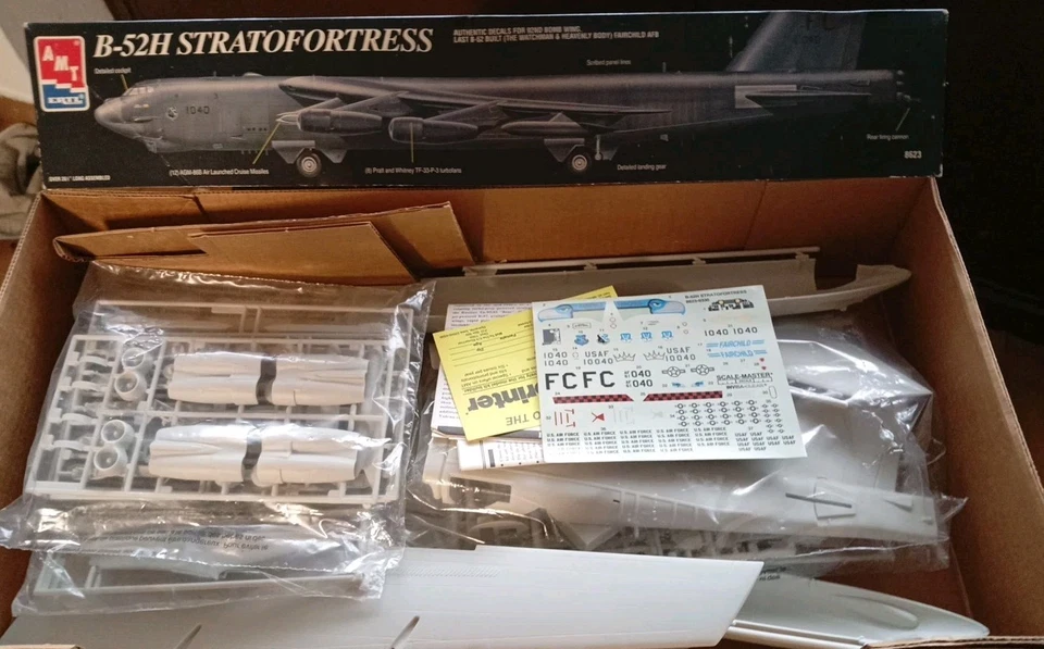 1:72 AMT ERTL B52H STRATOFORTEESS  sealed - Immagine 2 di 2