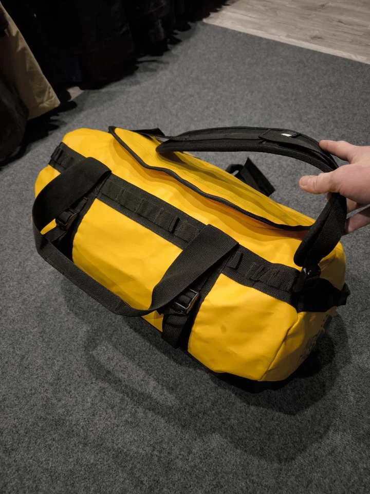 The North Face водонепроницаемая спортивная сумка 50+ л для активного отдыха желтая 💛 сумка - Изображение 3 из 4