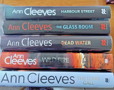 Job lot  5 signed first edition hardback Ann Cleeves novels