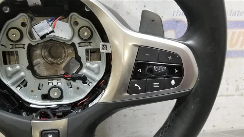 BMW M235i 2020 volante OEM 20 cuero negro térmico  Foto 3 de 4