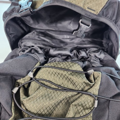 Teton Sports Scout 3400 Internal Frame Backpack Green Hiking w/ Rain Cover 55L - Picture 5 of 9