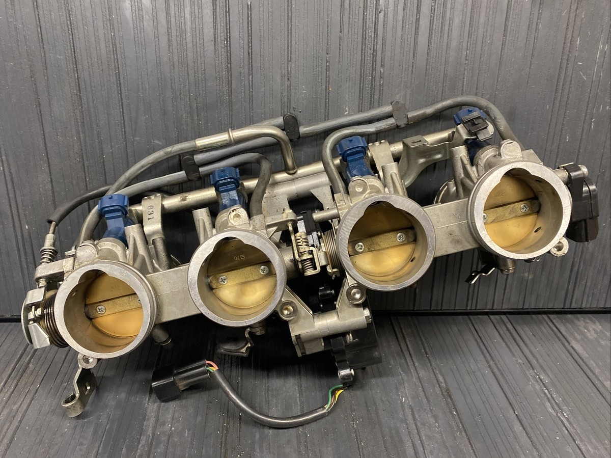 ta 2005-2006 Kawasaki ZX636, throttle bodies, fuel injectors