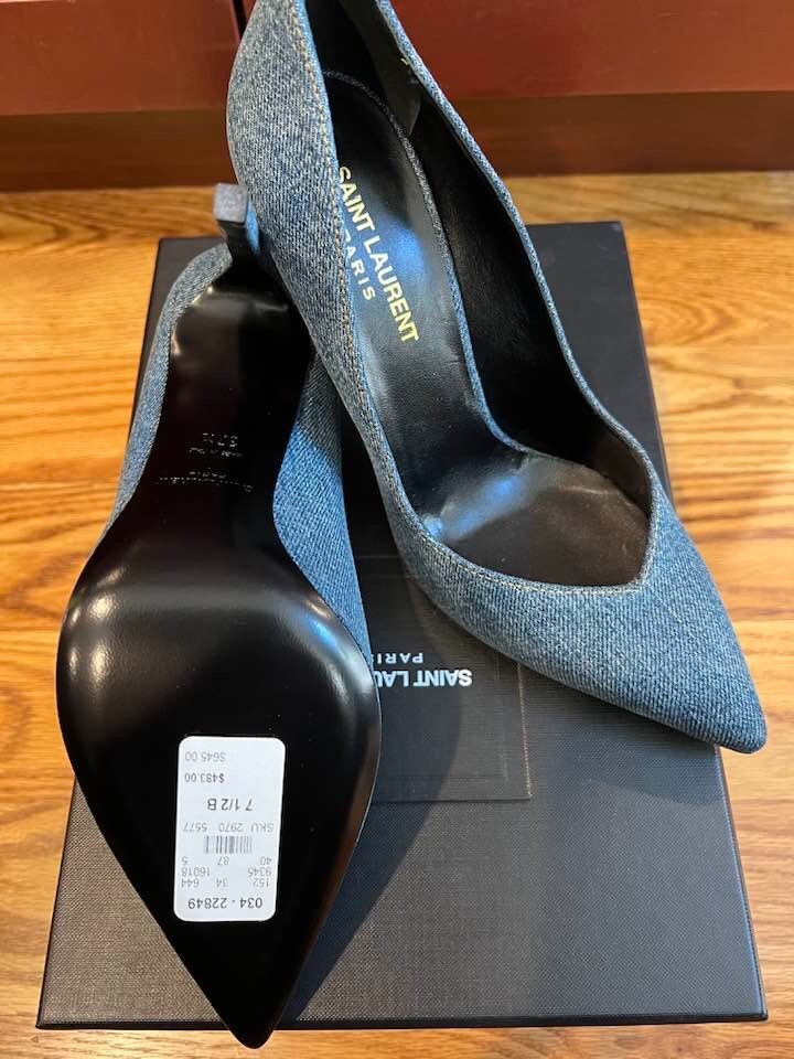 NUOVO Saint Laurent PARIS SKINNY 105 ESCARPIN V PUMP IN DENIM BLU NUOVO CON SCATOLA taglia 37 5